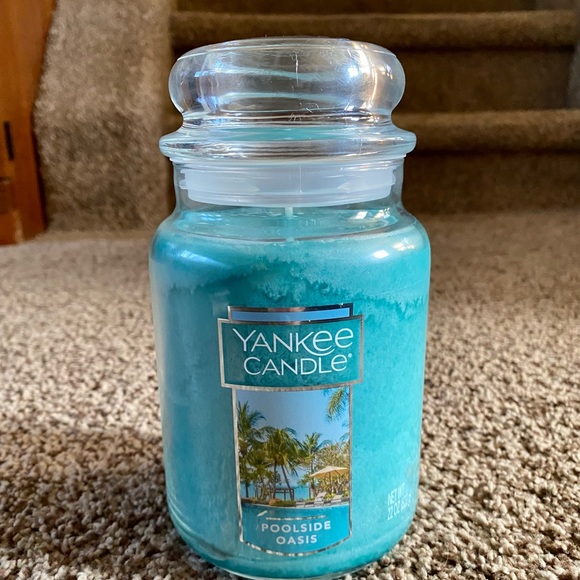 ‼️ SALE ‼️ BRAND NEW “Poolside Oasis” Jar Candle
